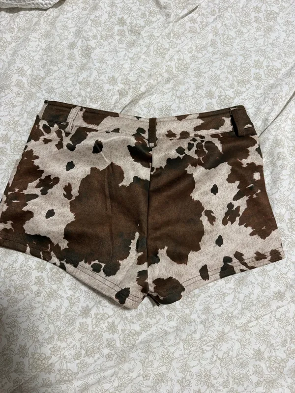 Shorts  - Image 2