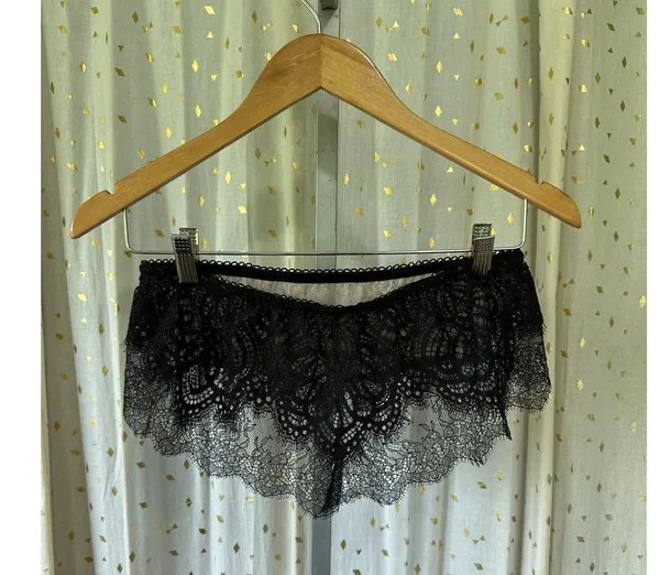 NWOT Victoria's Secret Dream Angels Convertible Lace Bralette Sexy Crop Top M - Image 2