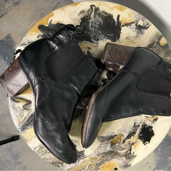 Frye Black Leather Chelsea Ankle Boots Block Heel - Image 11