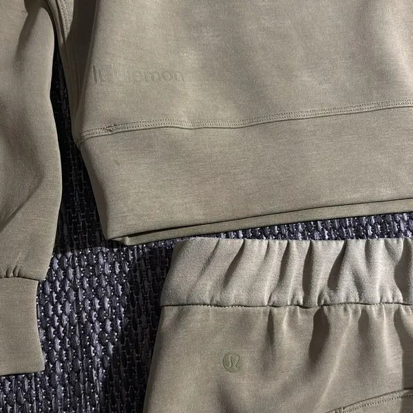 Lululemon Softstreme set bronze green - Image 6