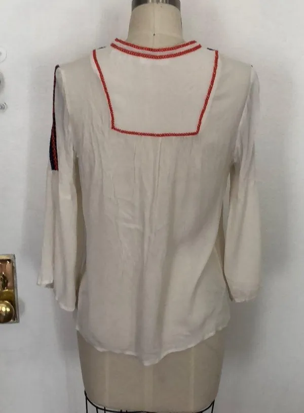 Boho Embroidered peasant blouse by Sugar + Lips M - Image 4