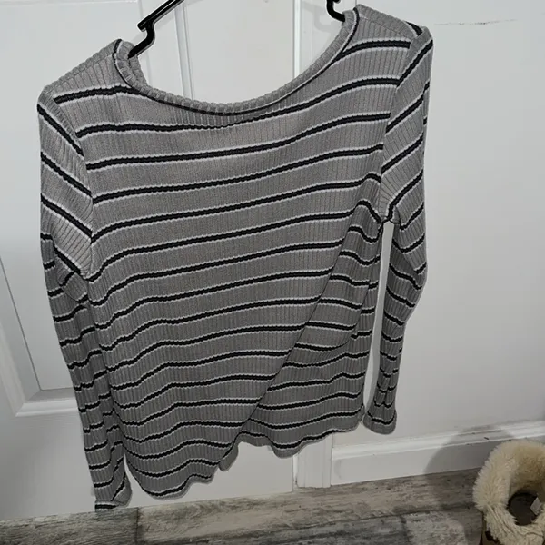 American Eagle long sleeve - Image 2