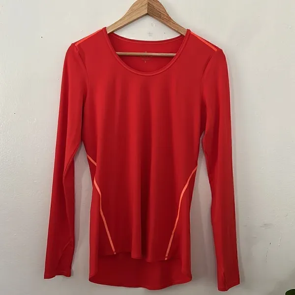 Athleta size XS Taped Chi Long Sleeve tee EUC - Image 2