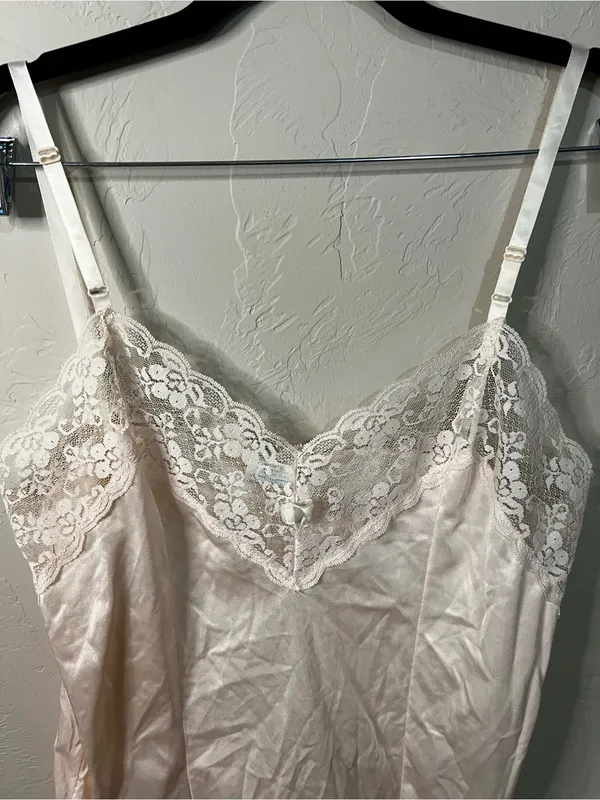 Ashley Taylor Vintage Peach Lace Trim Camisole Romantic Coquette Lingerie Top - Image 3