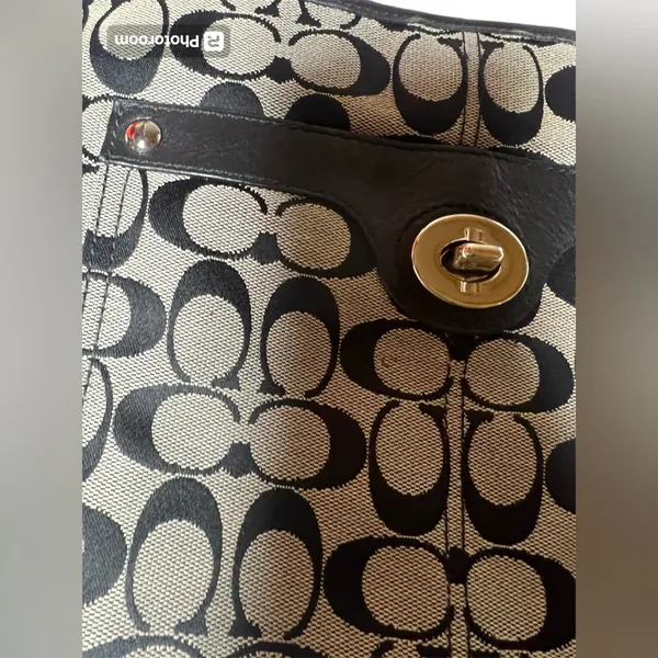 Coach Purse # D1168-F16536 - Image 4