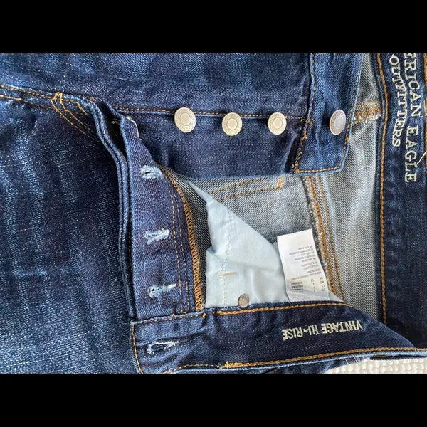 AE Vintage high rise jeans - Image 2