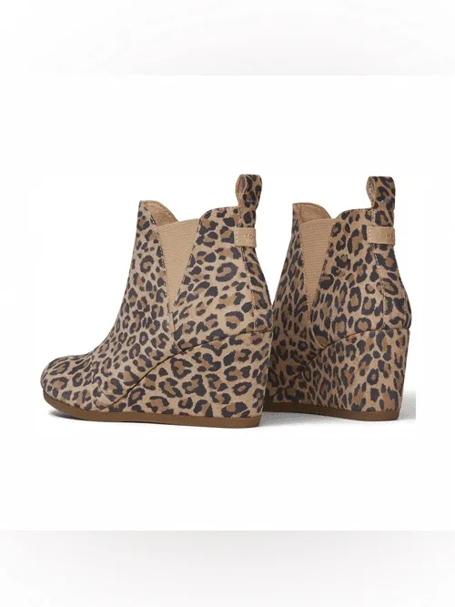 TOMS Kelsey Leopard Print Suede Wedge Ankle Booties Size 7.5 - Image 2