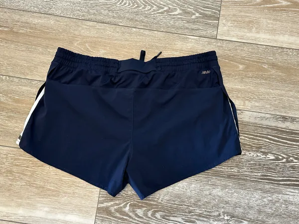 New Balance Sz L Athletic Shorts NB Dry Navy Blue White Trim Built in Panty - Image 5