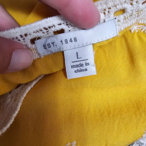 Cato Sunflower Yellow Embroidered Crochet Trim Tunic Size Large - Image 5