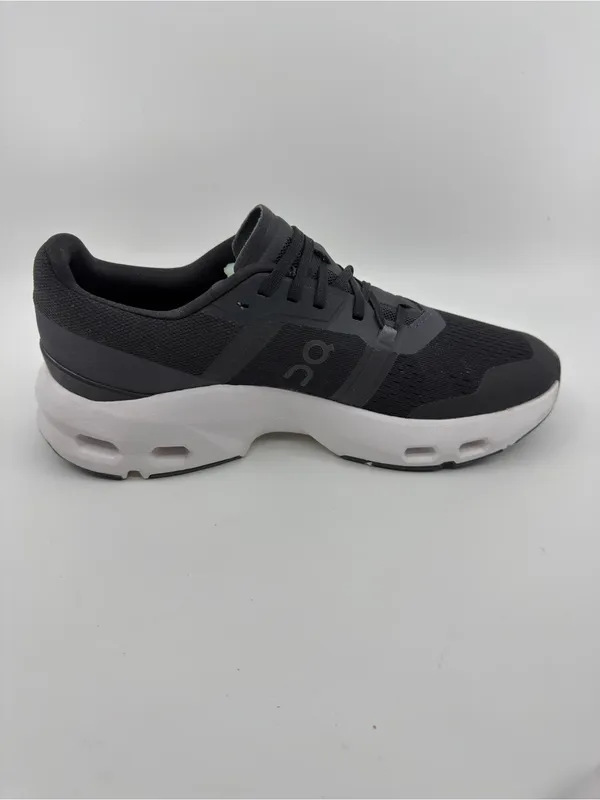 On Cloudpulse, Color Black/White On Cloud Running sneakers SZ 9 - Image 4