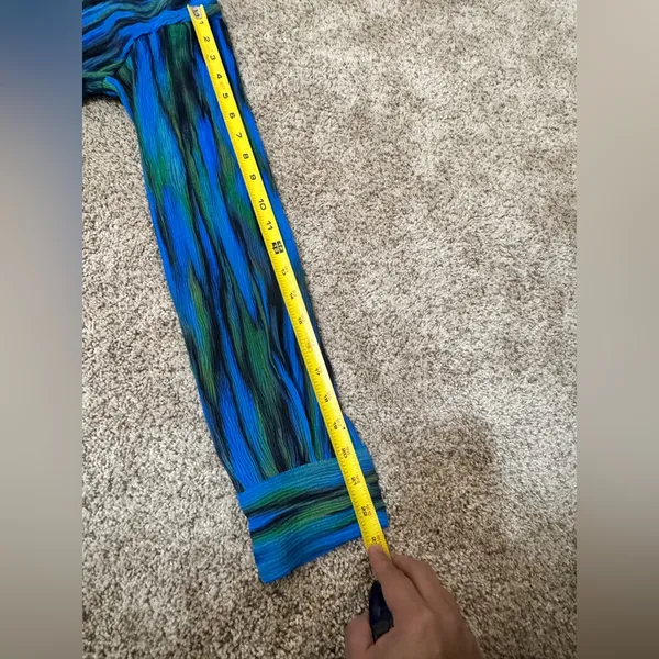 Vibrant Blue and Green Long Shirt Size M - Image 2