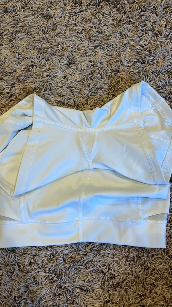 OFFLINE by Aerie high rise white biker shorts no front inseam, side pockets - Image 4