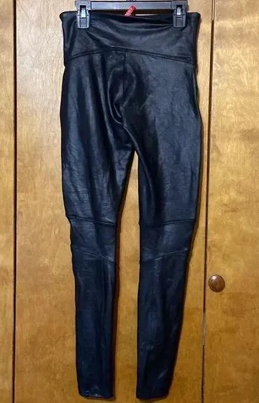 Spanx faux leather moto leggings. Medium - Image 4