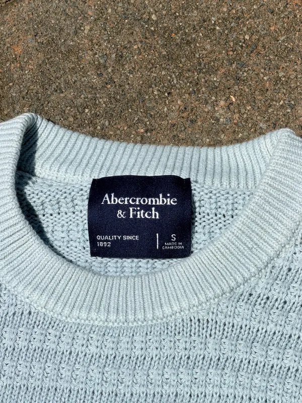 Abercrombie and fitch sweater - Image 2