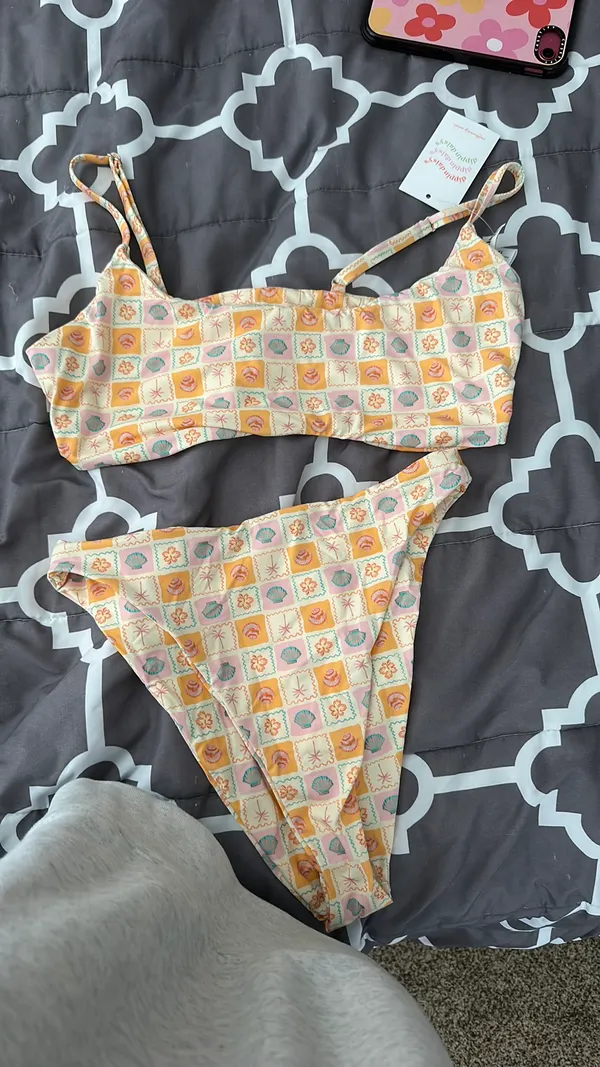Dippin' Daisy's Brand New Bikini Set - Image 4