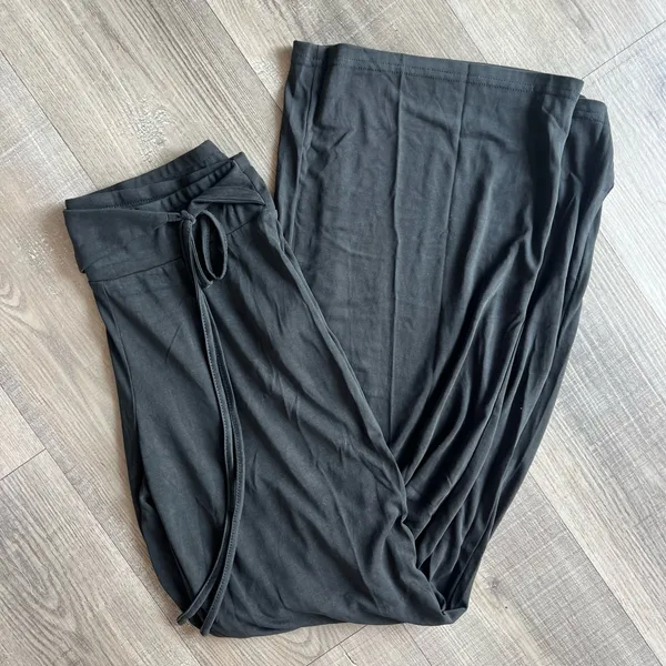Motel Rocks Donata Trouser In Black With Belt - Image 4