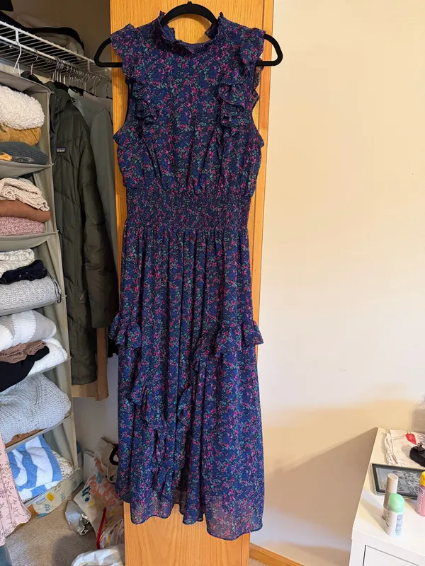 Blue floral lulus dress - Image 2
