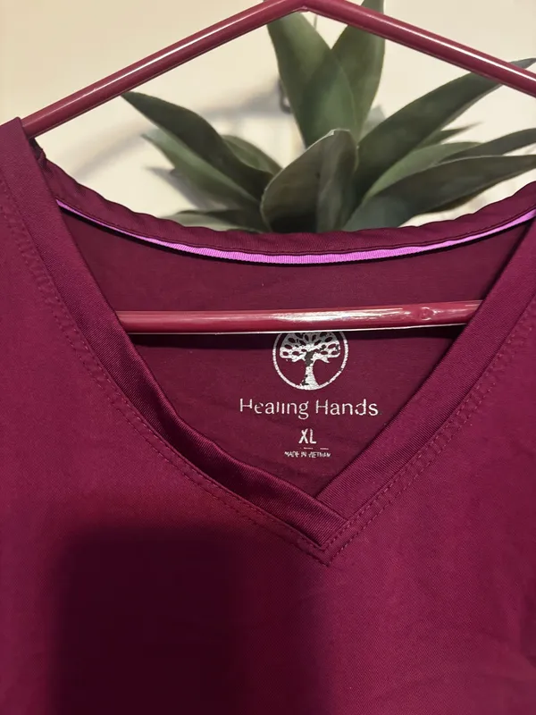 Healing Hands Scrub Top XL Women’s - Image 4