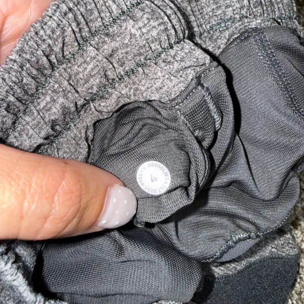Lululemon Speed Up High-Rise Shorts Women Size 4 Gray Excellent W7ATLT - Image 3