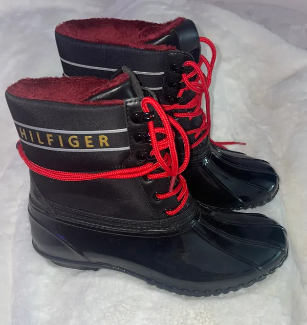 Boots - Image 2