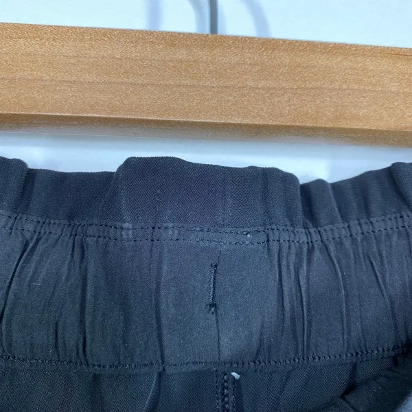 Lululemon On The Fly Black Velvet Trim Drawstring Jogger Pants Womens‎ Size 2 - Image 6