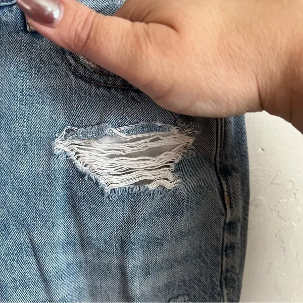 AEO Relaxed Mom‎ Jean Distressed Denim Jeans - Image 5