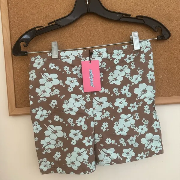 Edikted Honolulu Shorts - Image 10