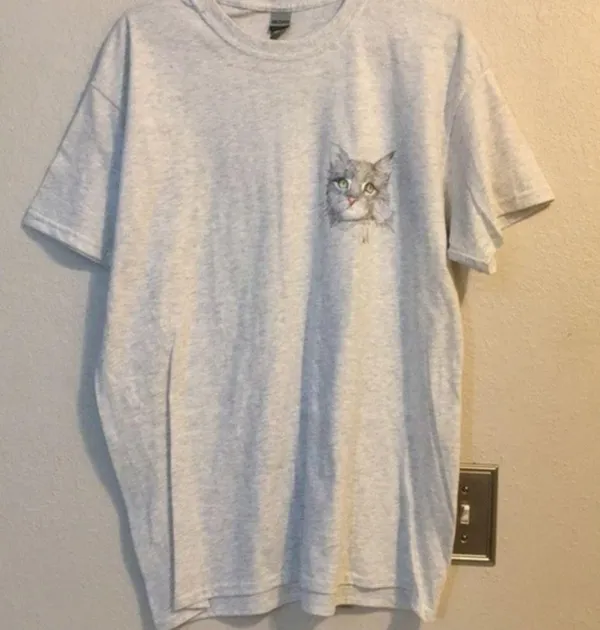 Gildan t shirt  L - Image 5