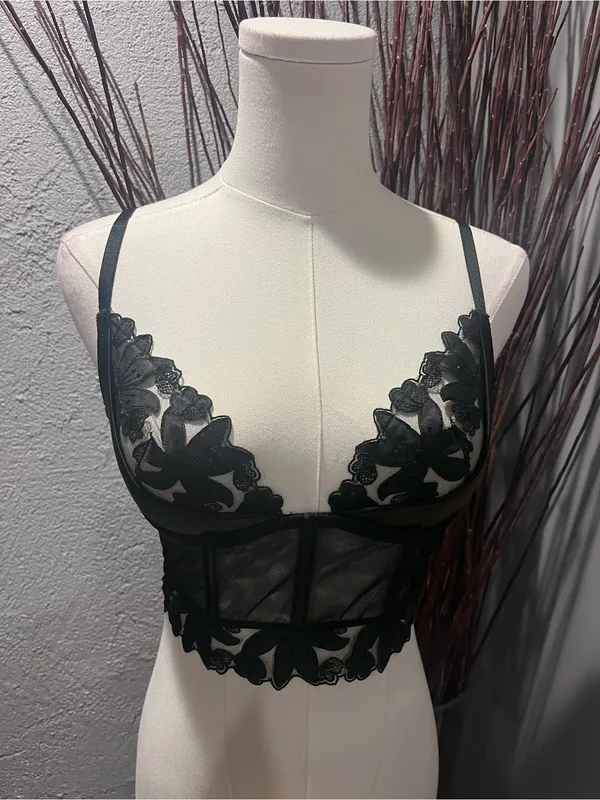 🌺Victoria'S Secret Black Floral Mesh Cropped Corset Top Size 32d🌺 - Image 2