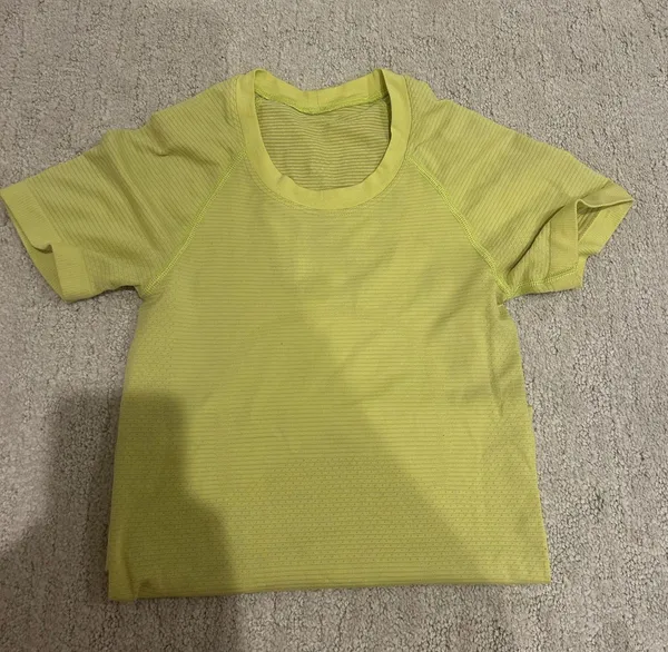 Lululemon Swiftly Tech Short Sleeve - Image 2