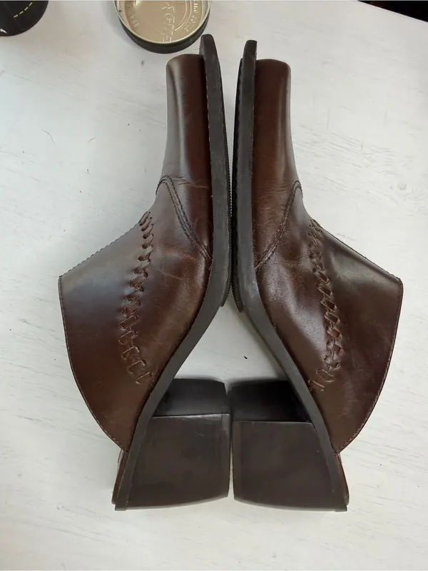 MIA Western Cowgirl Style Heeled Pointed Toe Leather Mules Booties Sz 7.5 - Image 9