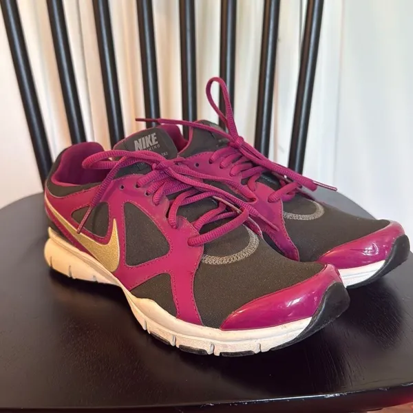Nike Training In Season TR2 running sneaker pink size 8 - Image 11