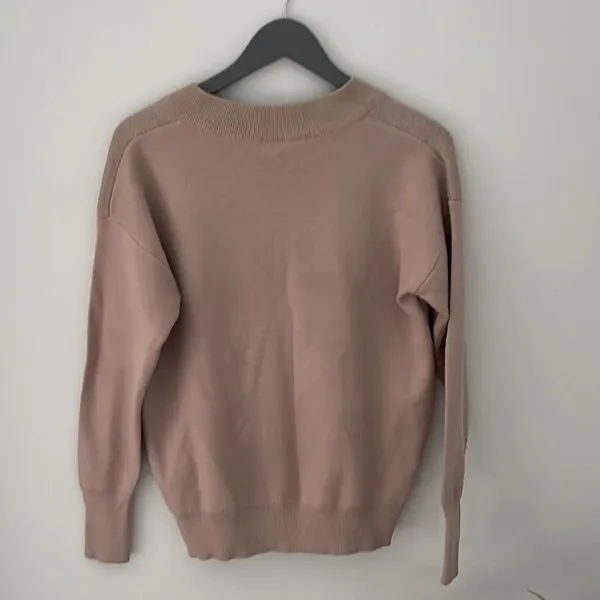 NWT Fashion Sexy Lounge Wear. Tan ar guile V-neck top.‎ Size large. - Image 3