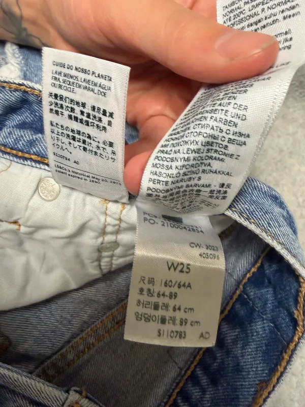 Levi’s Shorts 501 - Image 3