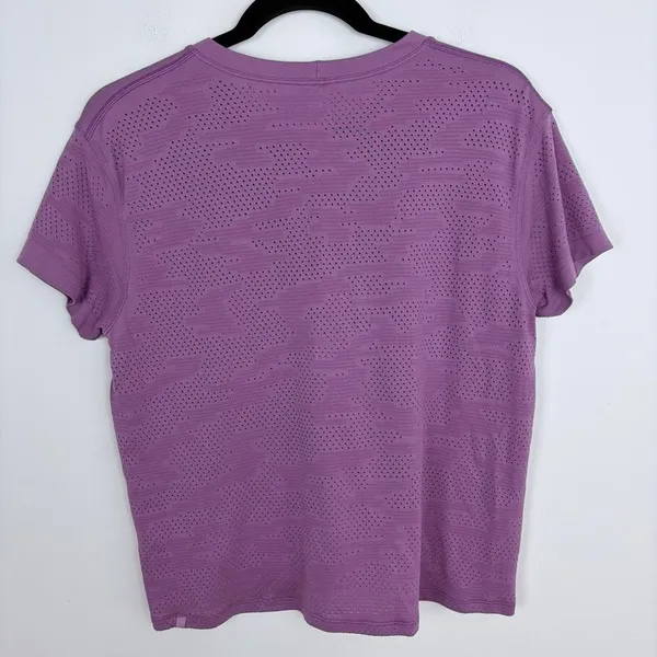 Lululemon Train to Be Short Sleeve Camo Dot Wisteria Purple Workout Top Size 10 - Image 6