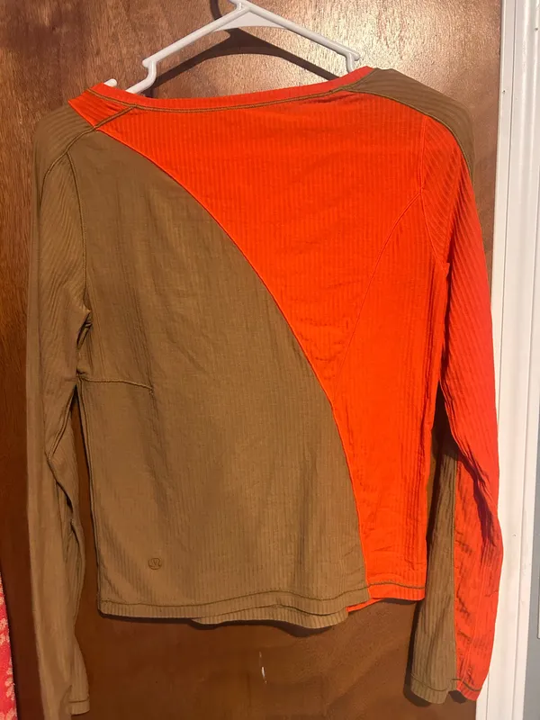 brown and orange lululemon long sleeve - Image 4