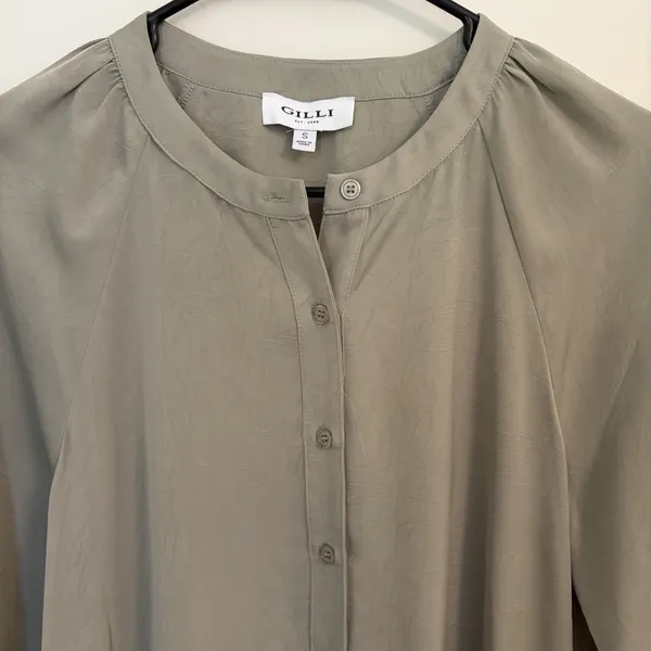 Gilli Sage Green Button Front Dress Womens Small Balloon Sleeve Tiered - Image 2