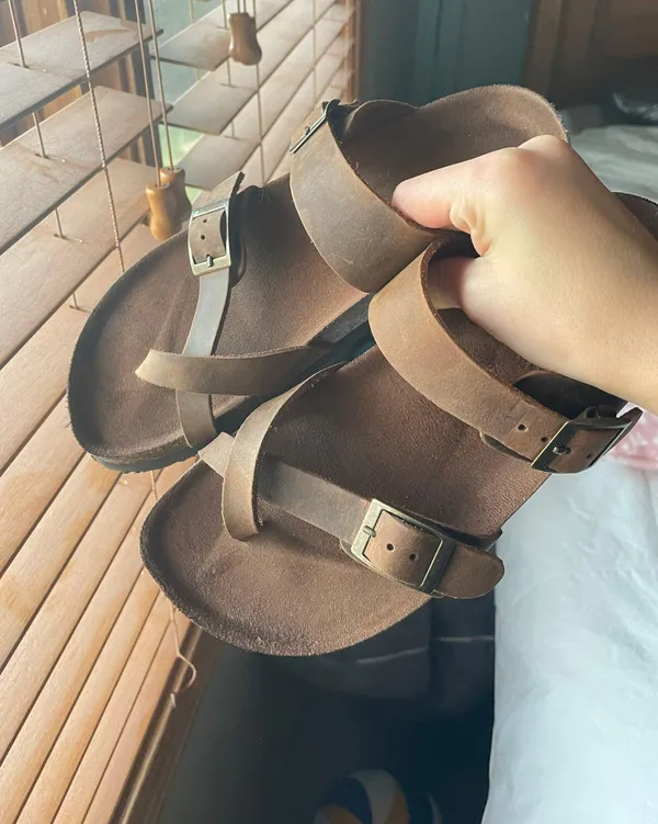like sandals Size 7 - Image 3