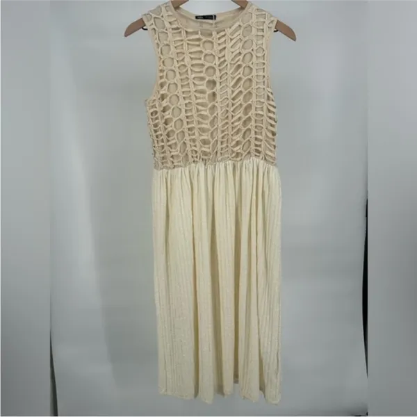 Zara cream ivory off white crochet midi dress - Image 4