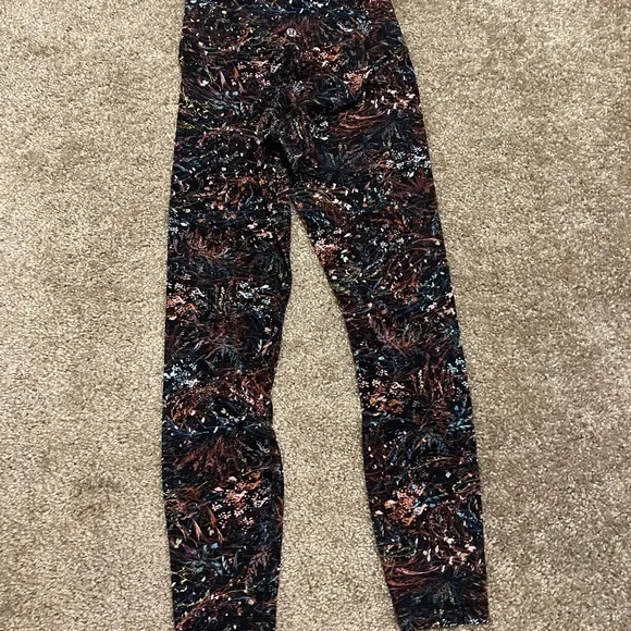 Lululemon align pant 11 25”‎ foliage overlay multi 4 - Image 9