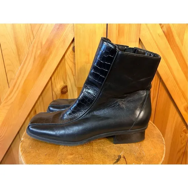 Rockport Womens Ankle Zip Boot Black Leather Size 8.5W - Image 3