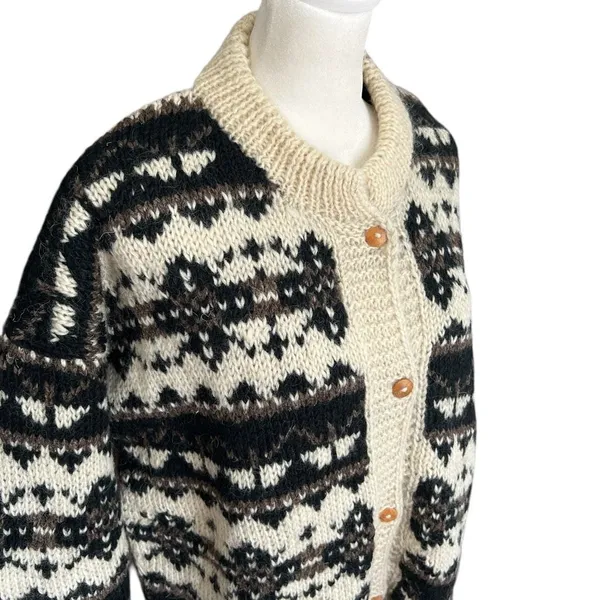 Vintage Nepal 100% Wool Fair Isle Hand Knit Cardigan Sweater L - Image 3