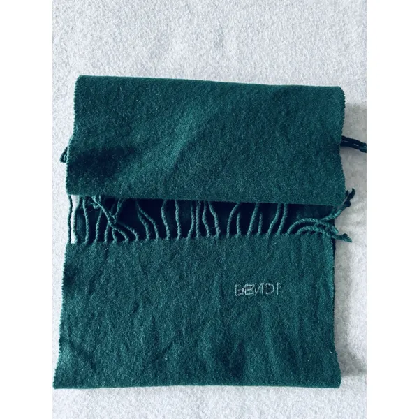 Vintage FENDI Green 100% Wool Muffler Scarf – Made in Italy - Image 3