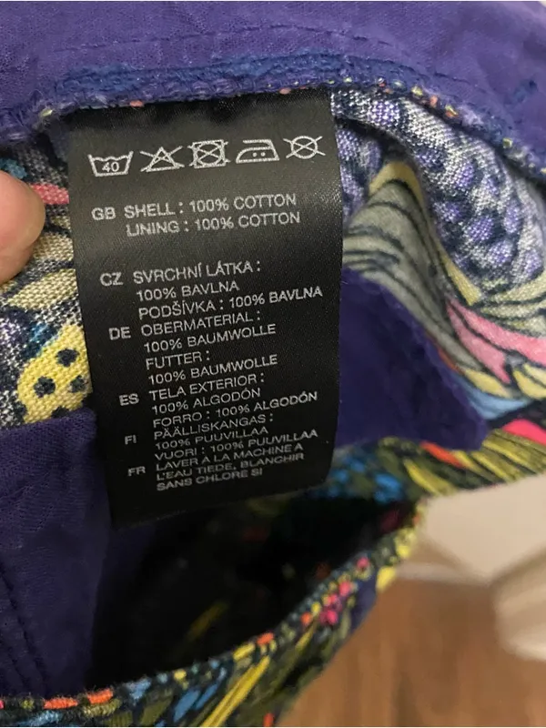 H&M Y2K Womens Juniors Psychedelic Shorts Size 6 Waist 29” Multicolor Feathers - Image 9