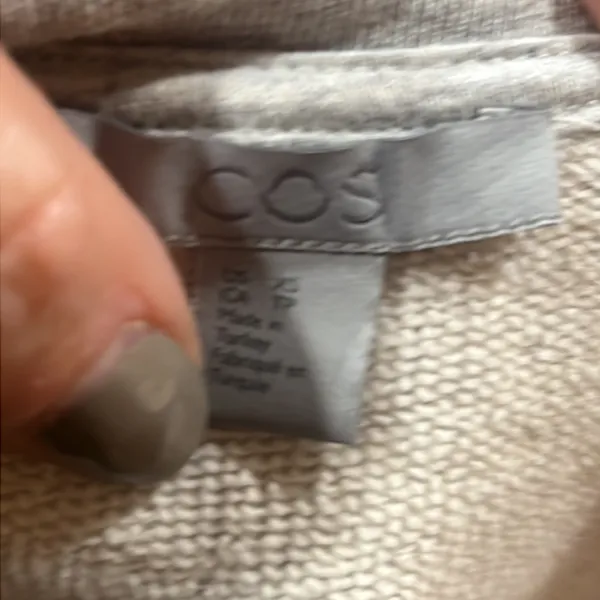 Cos gray sweatshirt - Image 7