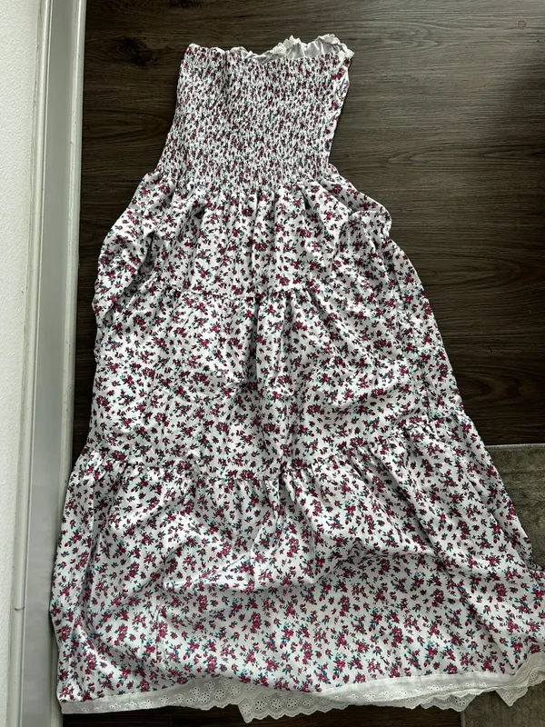 NEW Elegant floral maxi dress - Image 5