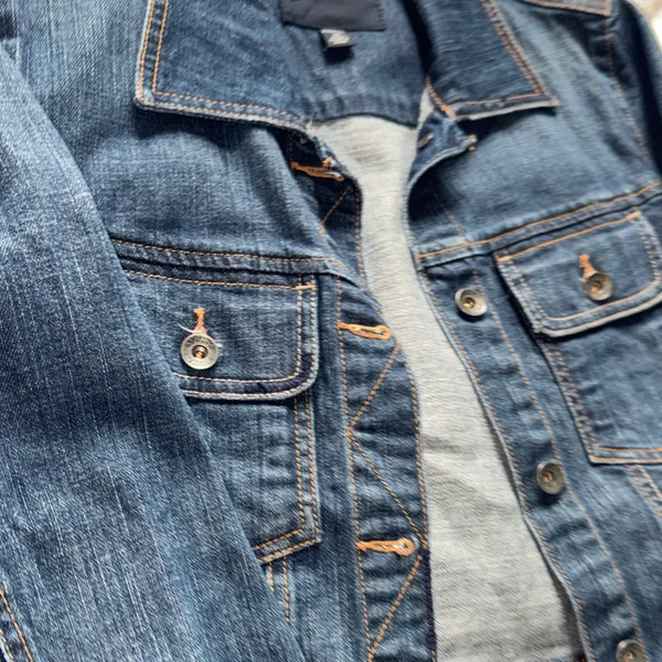 Banana Republic Classic Denim Jacket Medium Wash Size M - Image 4