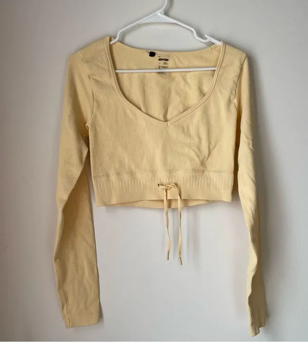 Bo + Tee Ribbed Long Sleeve Active Crop Top - Image 6