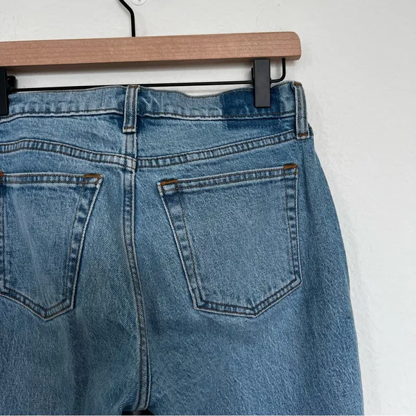 Abercrombie & Fitch Low Rise Baggy Jean Medium With Raw Hem - Image 8