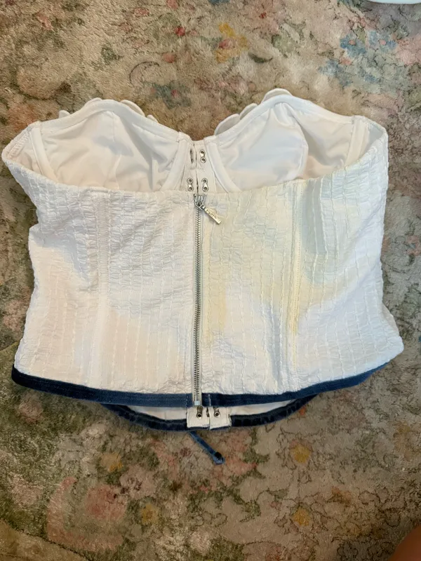 White fox corset top - Image 4